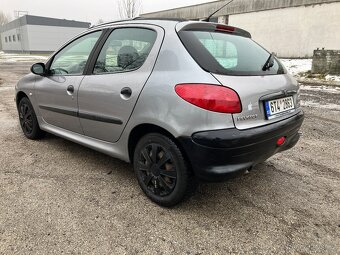 Peugeot 206 - 4