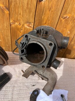 Prodám ČZ 250 předválečná díly i 175 - 4