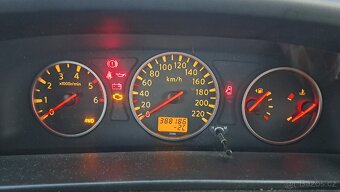 Nissan X-TRAIL 2.2 TDI - 4