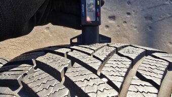 Zimní pneu 215/40/17 Continental - 4