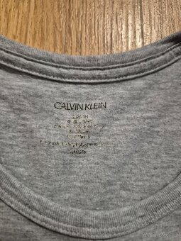 Triko Calvin Klein - 4