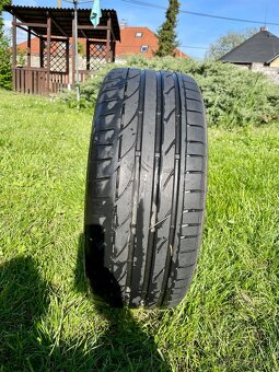 225/45 18 - 4