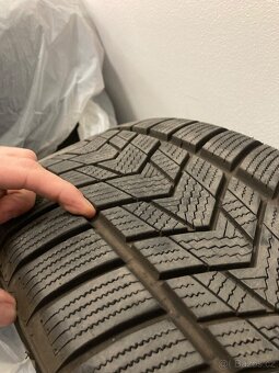 4ks Tracmax X-Privilo S330 225/45 R18 95V zimní - 4