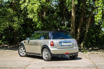 Mini Cooper 1.6i 88kw Automat - 4