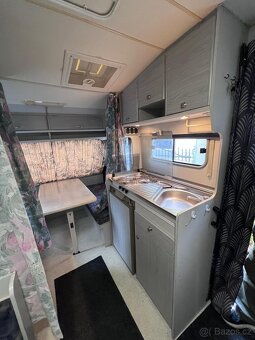 Karavan Delta 4 osoby - 4