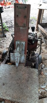 Prodám rotačku, čerpadlo, štípačku dřeva a klapačku - 4