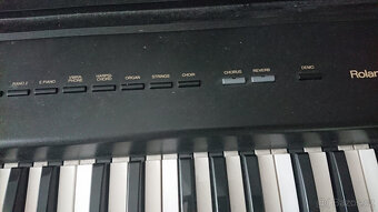 Digitalni piano Roland EP-7 II - 4