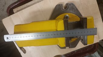 Otočný strojní svěrák - 4