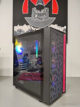 i5 9400, RX 6600 XT, 16GB DDR4 2400MHz, 250GB SSD + 4TB HDD - 4