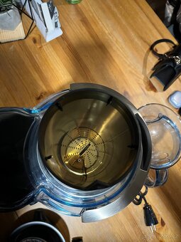 Odšťavňovač SAGE - 4