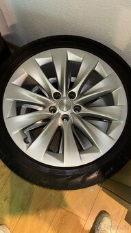Tesla model X Alu kola R20 - 4