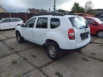 DACIA DUSTER 1,5 DCi 4x4,KLIMA,ESP,ABS,ČR,SERVISKA - 4