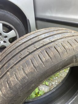 Prodám gumy 215/60 R16 - 4