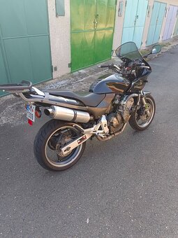 Honda Hornet 600S - 4
