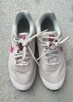 Růžové tenisky Nike, vel. 35,5 - 4
