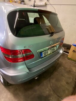 Mercedes -Benz B180D , AUTOMAT - 4