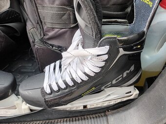 Prodám brusle CCM Tacks XF - 4