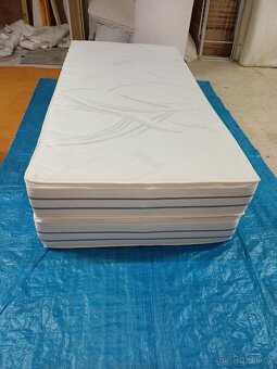 Prodám 2 x pamětové luxusní sendvičové matrace 100 x 200 x 2 - 4