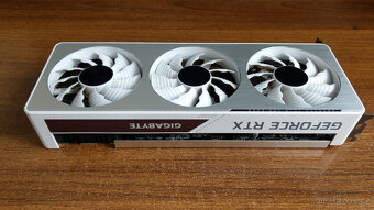 Gigabyte GeForce RTX 3070 Vision OC - 4