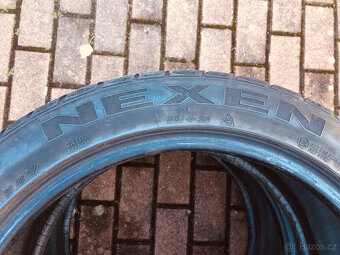 Zimní pneu 235/45R18 - 4