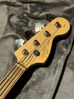 Squier Affinity Jazz Bass - 4