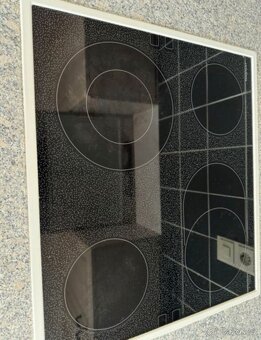 Venkovská kuchyňská linka s vestavěnými spotřebiči,5627 - 4