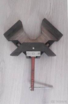 Pravoúhlá svařovací litinová dvouosá svěrka / svěrák - 4