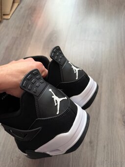 Jordan 4 White Thunder - 4