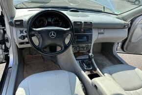 Mercedes-Benz Třídy  C 240 4MATIC - 4