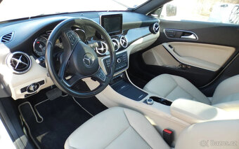 Mercedes-Benz CLA 250 4Matic 7G-DCT - 4