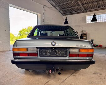 BMW E28 520i - 4