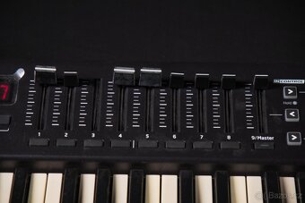 Midi klávesy Novation Launchkey 61 MK.2 - 4