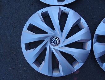 Poklice, kryty kol originál Volkswagen, průměr R15 - 4