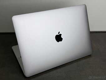 MacBook Pro 13'' 2020 / M1 / 16GB / 512GB SSD / Silver - - 4