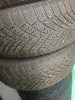 Zimní pneu 205/55/R16  + plechove ráfky - 4