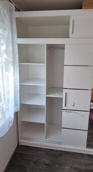 Dětská šatní skříň - 4