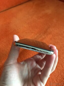 iPhone X 256 GB - 4