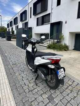 Kymco People one 125 - ZÁNOVNÍ - 4