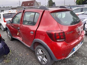 Dacia Sandero 0,9i Stepway - 4