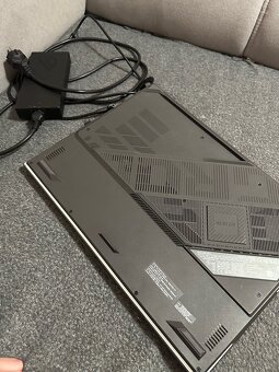 Prodám ASUS ROG Strix G18 (G814JI) – výkonný herní notebook - 4