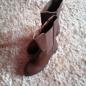 Krásné teplé kozačky vel.38 - 4