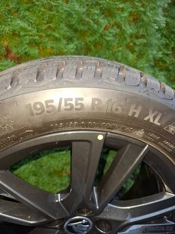 Prodám Al.kola Škoda Fabia IV zimní195/55 R16 CONTINENTAL - 4