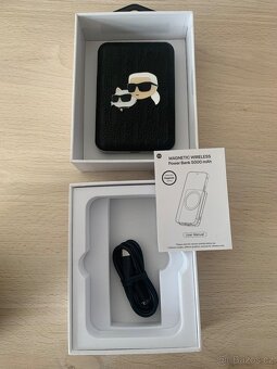 Magnetická powerbanka Karl Lagerfeld 5000mAh - 4