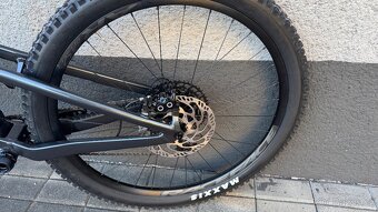 Horské kolo Focus JAM 6.8 Black - 4