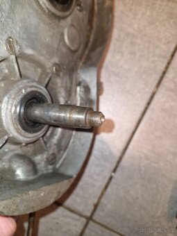 Polomotor babetta 210 - 4