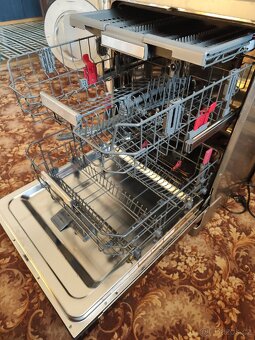 Myčka Whirlpool - nefunkční - 4