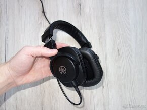 Sluchátka Yamaha HPH-MT5 - 4