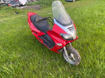 Skutr yuki 250 ccm - 4