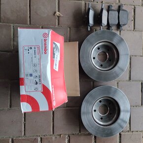 Brzdové kotouče přední Ford Volvo Brembo. - 4