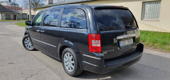 Chrysler Grand Voyager RT 2.8 CRD 120kW - automat - 4